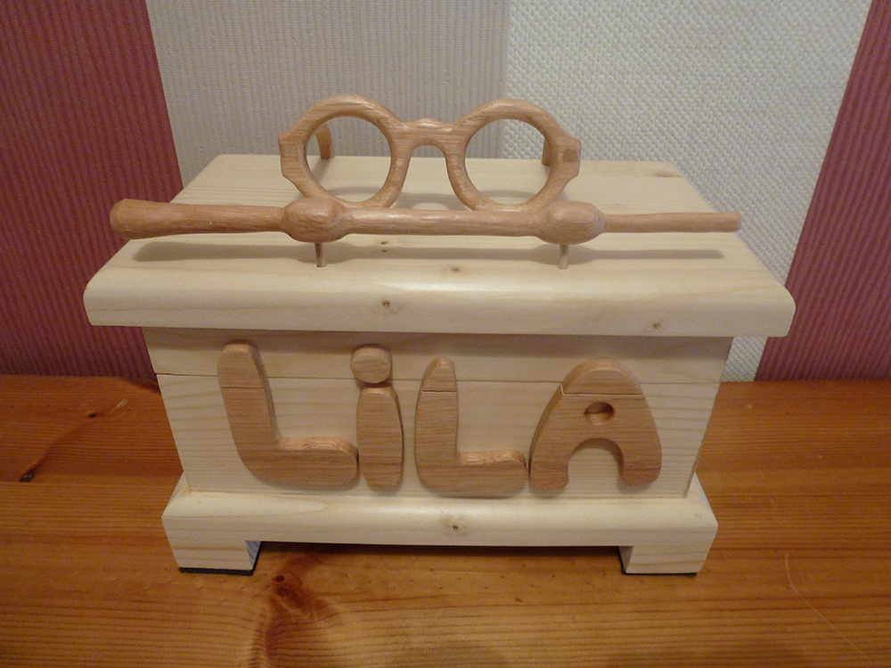 lila  box